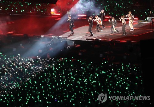 BTS captivates fans on 2nd day of Busan concerts | Yonhap News Agency
