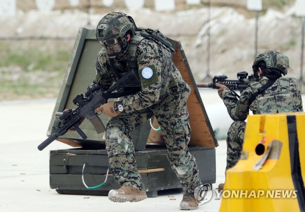 워리어플랫폼 착용한 장병들 | 연합뉴스