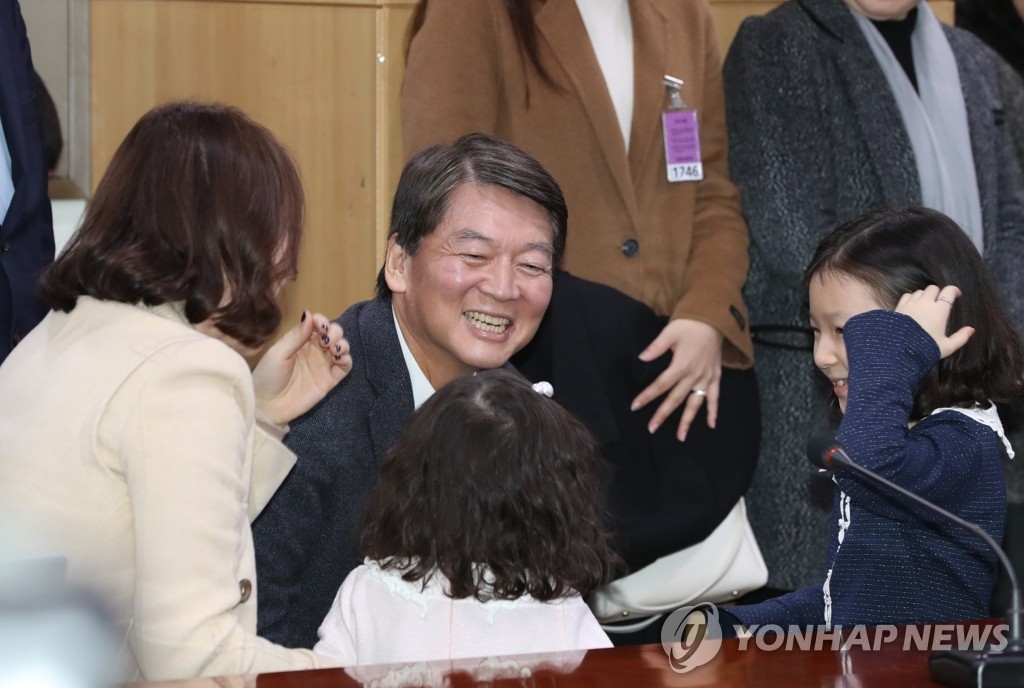 정치혁신 언론인 간담회 참석한 안철수