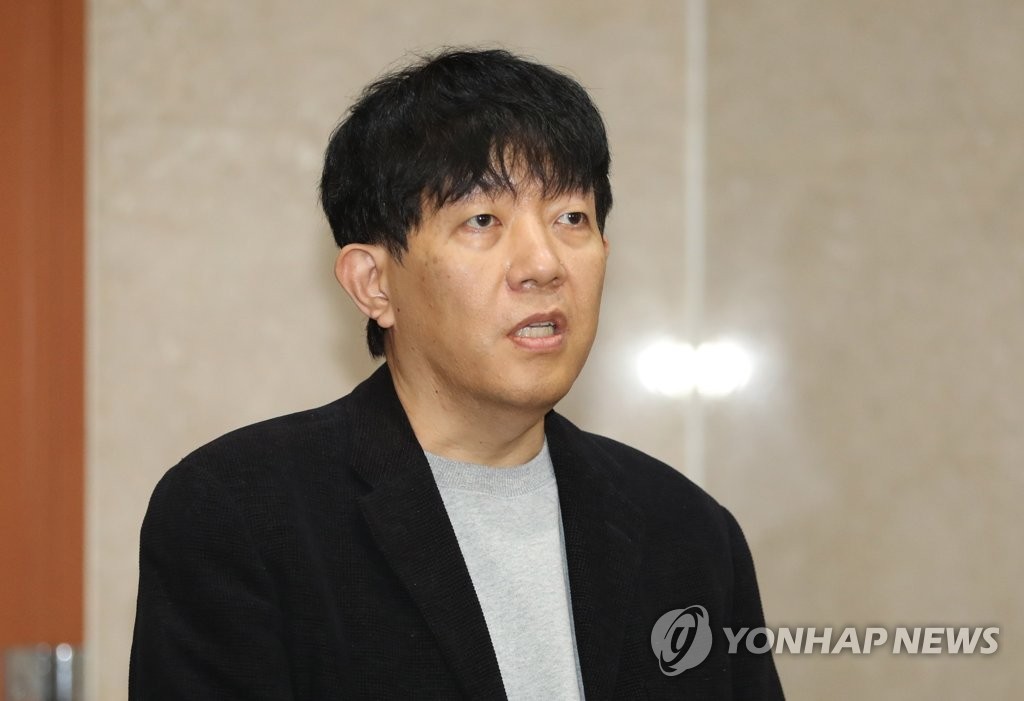 This photo taken on March 3, 2020, shows Lee Jae-woong, chief of SoCar, speaking to reporters at the National Assembly in Seoul. (Yonhap)