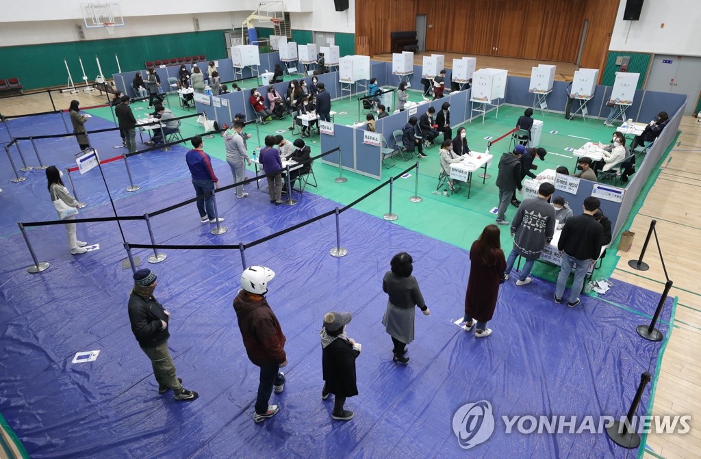 韓国総選挙の投票率６６．２％　２８年ぶり高水準