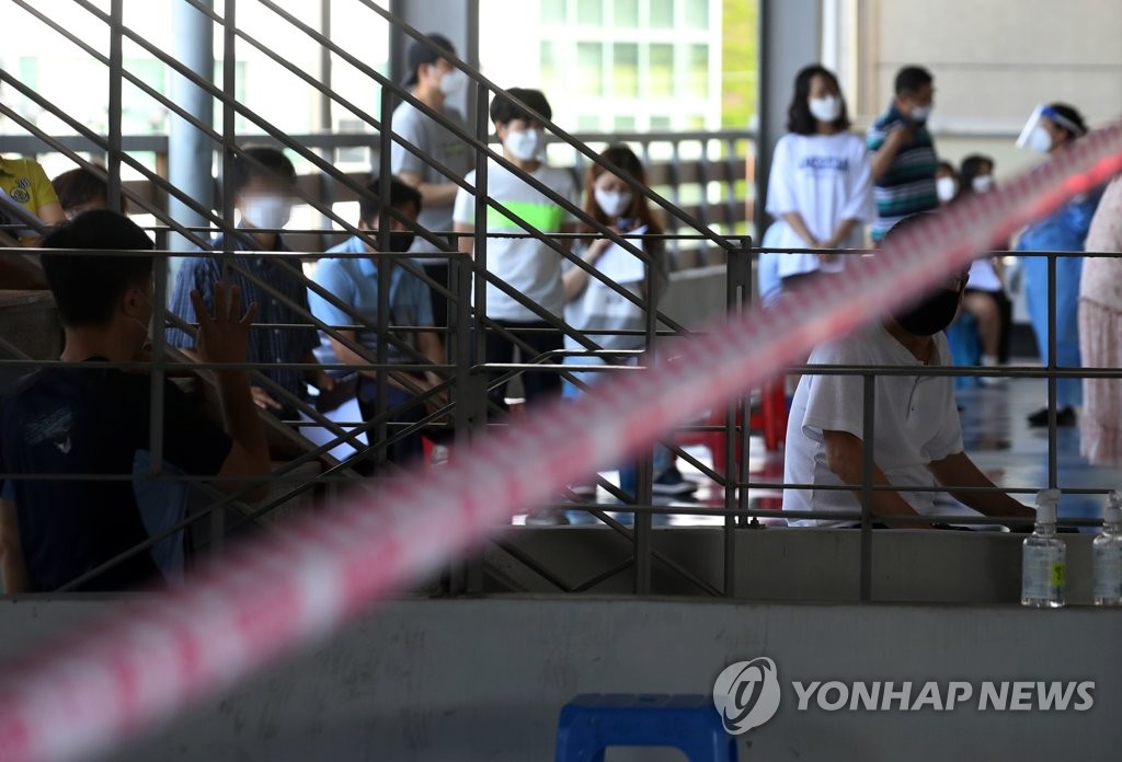 韓国のコロナ新規感染者３３人　海外流入１９人・市中感染１４人