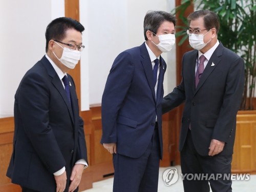 이인영·박지원, NSC 첫 참석…'헤엄월북' 방지책 논의