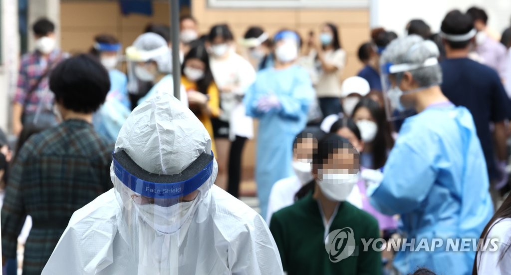 (جديد) كوريا الجنوبية تسجل 323 إصابة جديدة بكوفيد-19 خلال يوم أمس ليصل الإجمالي إلى 19,400