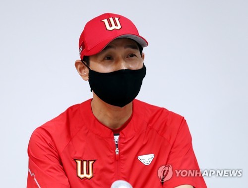 LG Twins hire new manager Youm Kyoung-youb