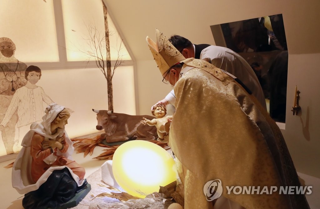 Churches meet online, streets deserted on 1st Christmas since COVID19