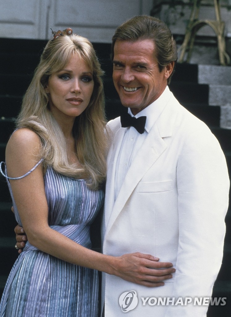 ‘Bond Girl’ Tanya Roberts, who died after a’death false’ day