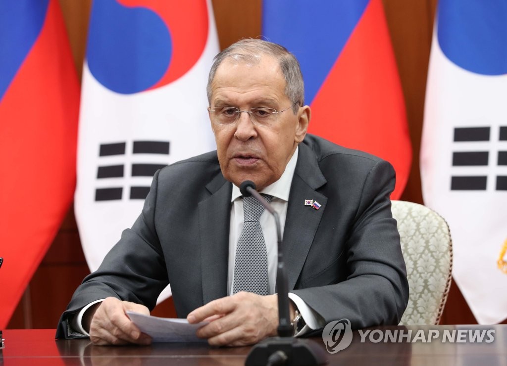This March 25, 2021, file photo shows Russian Foreign Minister Sergey Lavrov speaking during a joint news conference after his talks with his South Korean counterpart, Chung Eui-yong, at the foreign ministry in Seoul on the final day of his three-day trip to South Korea. (Pool photo) (Yonhap)