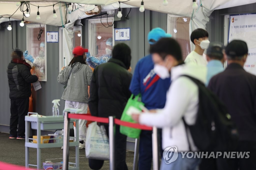 韓国の新規コロナ感染者　１週間ぶり５００人下回る＝検査件数減少で