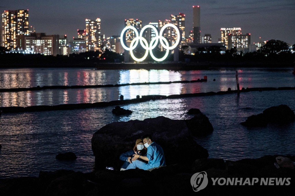 도쿄 오다이바에 있는 올림픽 조형물