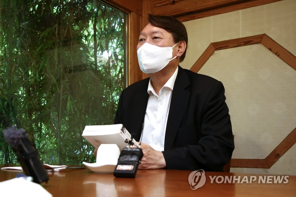 김영환 전 의원과 만찬 회동하는 윤석열 전 검찰총장
