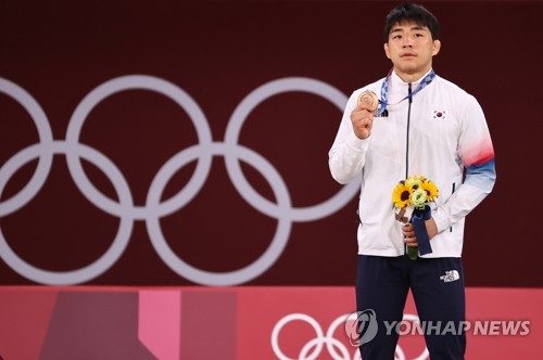 JO de Tokyo : Moon fait l'éloge de l'esprit combatif d'An Chang-rim, judoka sud-coréen né au Japon