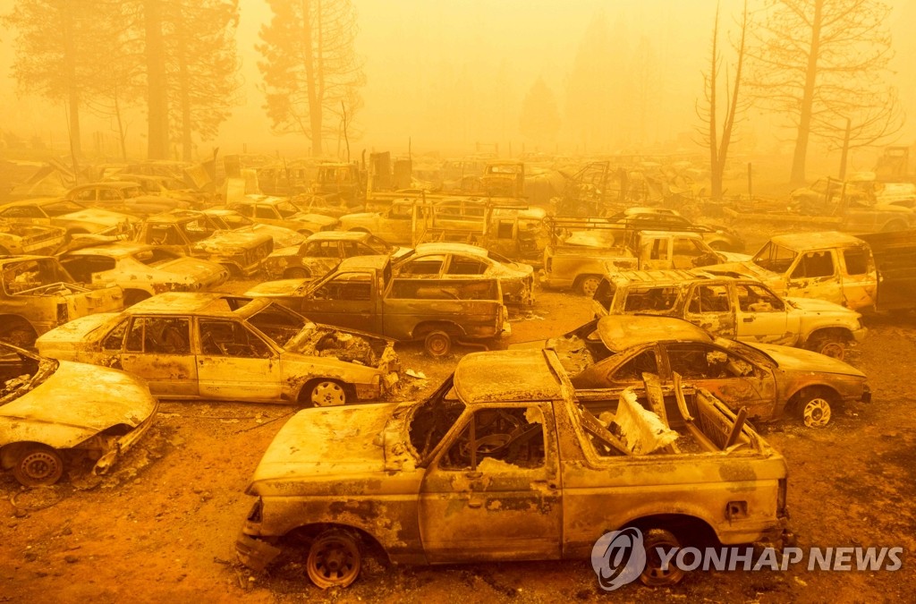 화마 할퀴고 간 미 캘리포니아 산불 현장