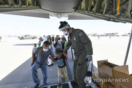 공군, 아프간 현지 조력자 및 가족들 한국 이송 작전