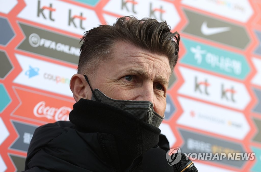 Colin Bell, head coach of the South Korean women's national football team, speaks to reporters at the National Football Center in Paju, Gyeonggi Province, on Nov. 22, 2021. (Yonhap)