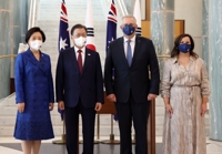 문대통령, 오늘 호주 총리와 정상회담…한국전쟁 기념비 헌화