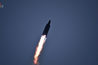 北朝鮮　短距離弾道ミサイル推定の２発発射＝約４３０キロ飛行