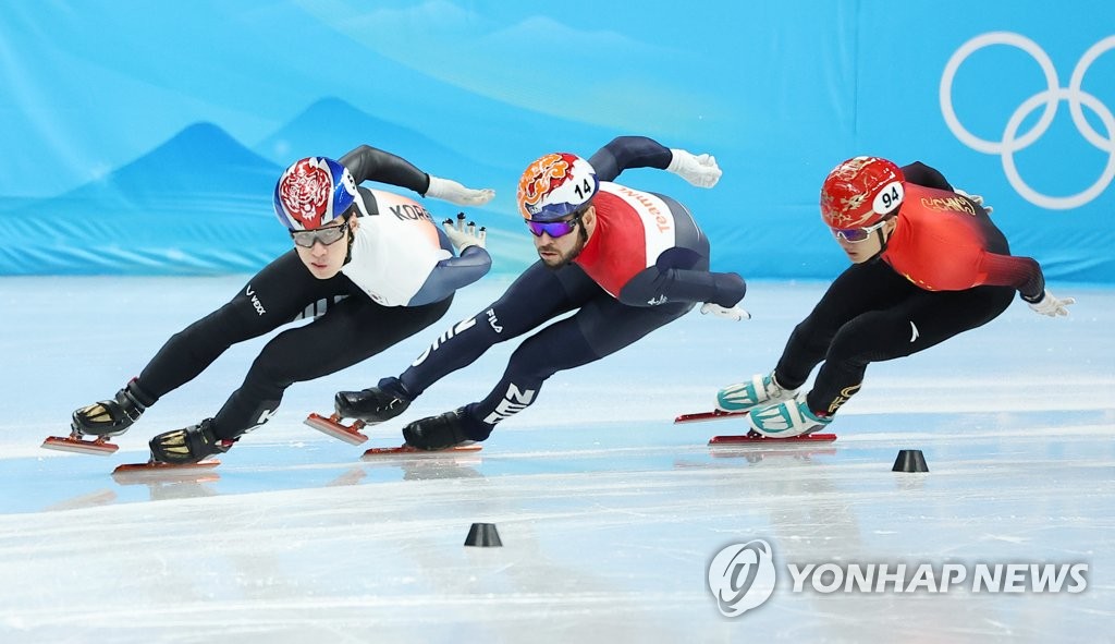 الرياضي الكوري الجنوبي هوانغ ديه-هون في أولمبياد بكين