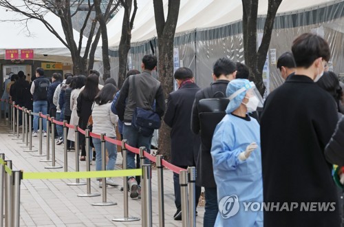 韓国の新規コロナ感染者３８万３６６５人　過去最多