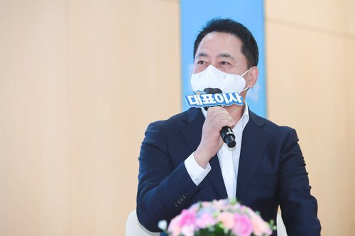 Talks ongoing with GM for potential battery partnership: Samsung SDI CEO