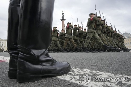 "러, 우크라 전쟁을 '서방과의 전쟁'으로 프레임 재구성 중"