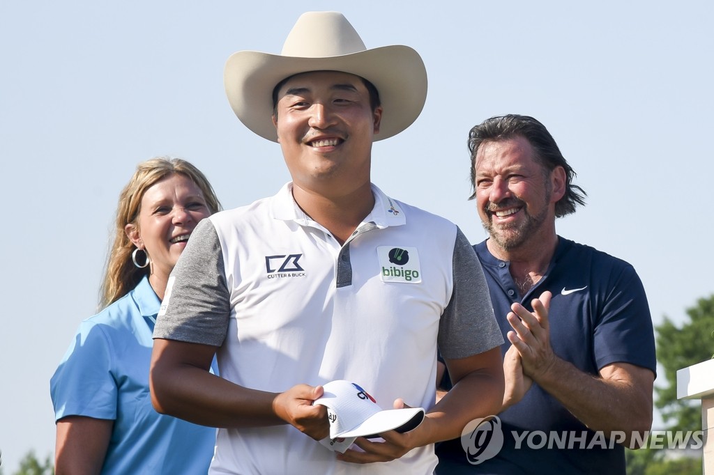 PGA 투어 2년 연속 우승 이경훈의 환한 미소