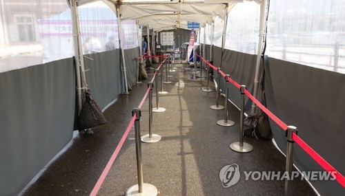 韓国の新規コロナ感染者　１４日連続で１万人下回る