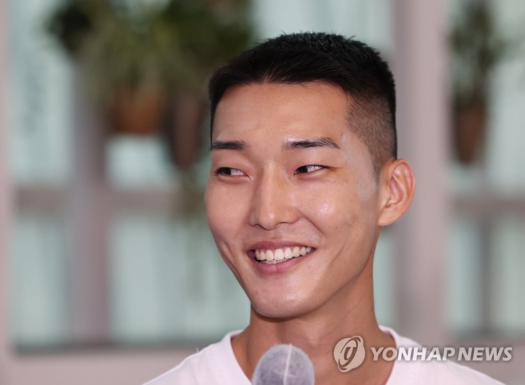 High jumper Woo Sang-hyeok eyeing history at world championships