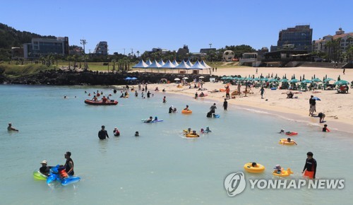 افتتاح الشواطئ في جزيرة جيجو