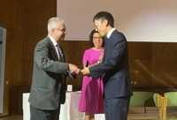日本人学者に出会い数学の道に　韓国系初のフィールズ賞受賞