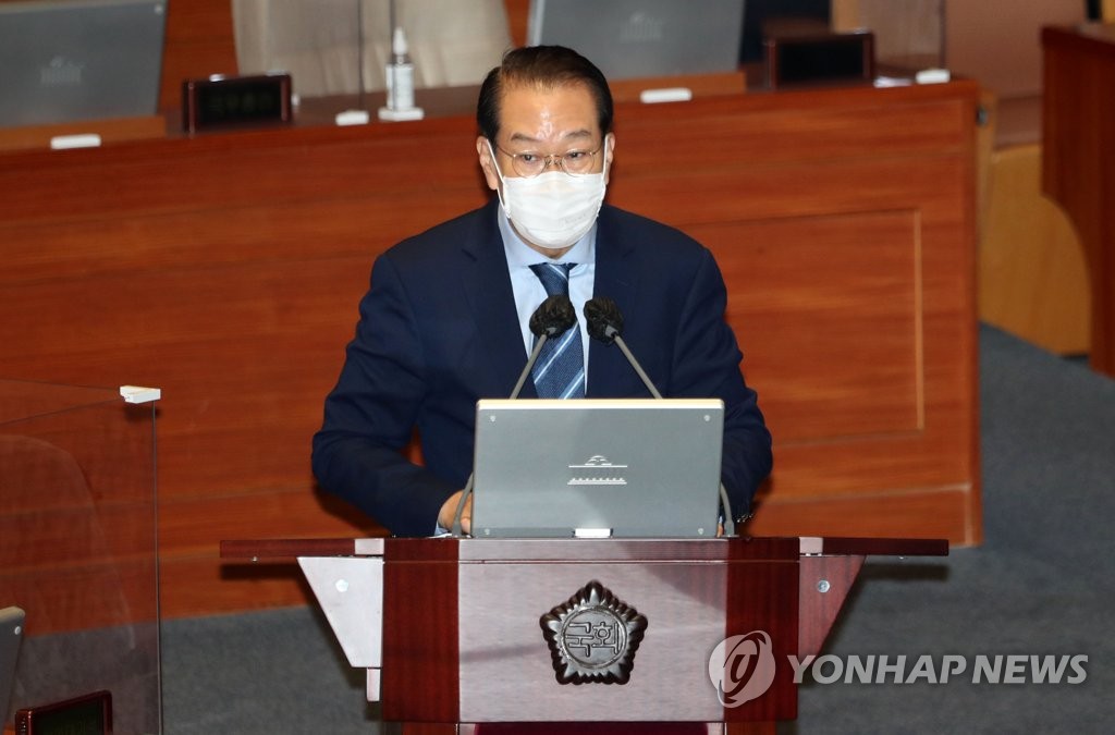 Unification Minister Kwon Young-se speaks at an interpellation session at the National Assembly in Seoul on July 25, 2022. (Pool photo) (Yonhap)