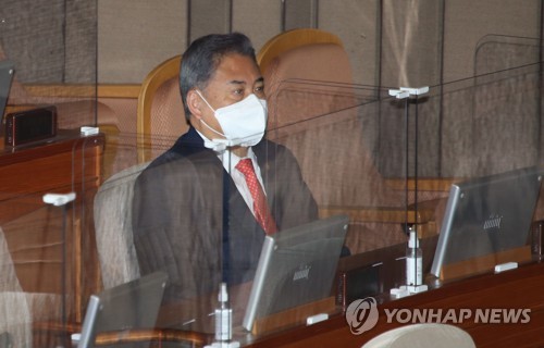 국회 본회의 참석한 박진 외교부 장관