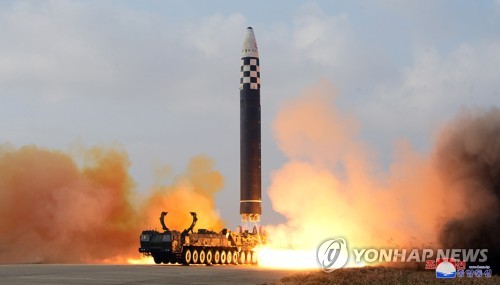 (2nd LD) N.K. leader inspects Hwasong-17 ICBM test launch, declares resolute nuclear response to threats