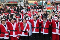 '산타가 간다'…출정식 참가한 한덕수 총리