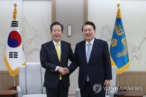 尹大統領「韓日関係の懸案解決へ共に努力を」　公明党代表と会談