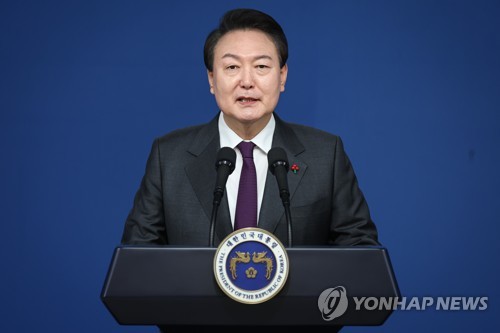 今月１日、新年の辞を述べる尹大統領（大統領室提供）＝（聯合ニュース）≪転載・転用禁止≫