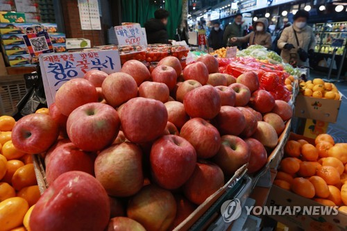 설 연휴 코앞인데 한우·과일 작년보다 싸다
