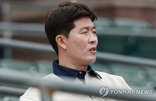 Byung Hyun Kim's reaction to Scott Brosius's game tying home run