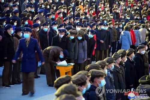 N. Koreans sign up to join military