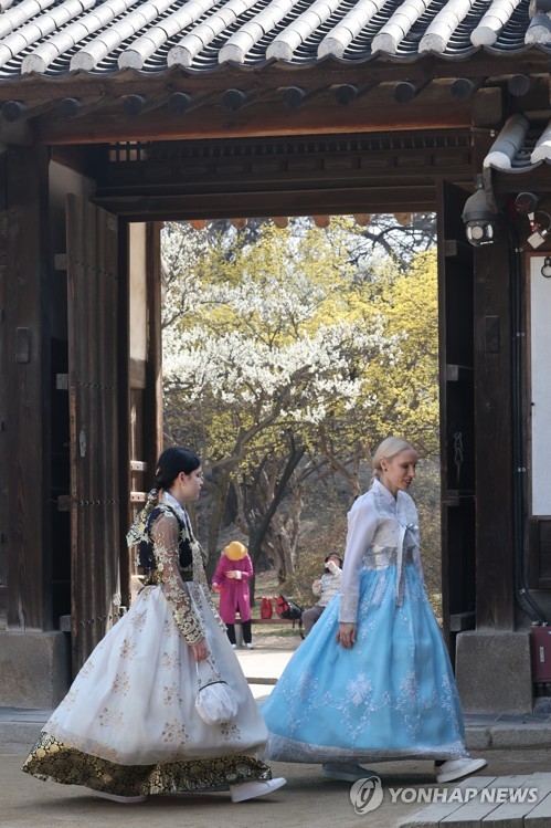 Primavera en el palacio Changdeok