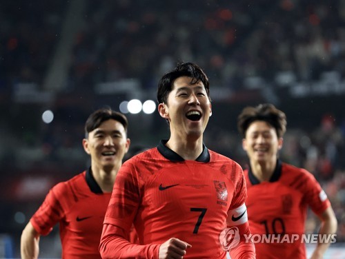 كوريا الجنوبية تتعادل 2-2 أمام كولومبيا في مباراة ودية - 1