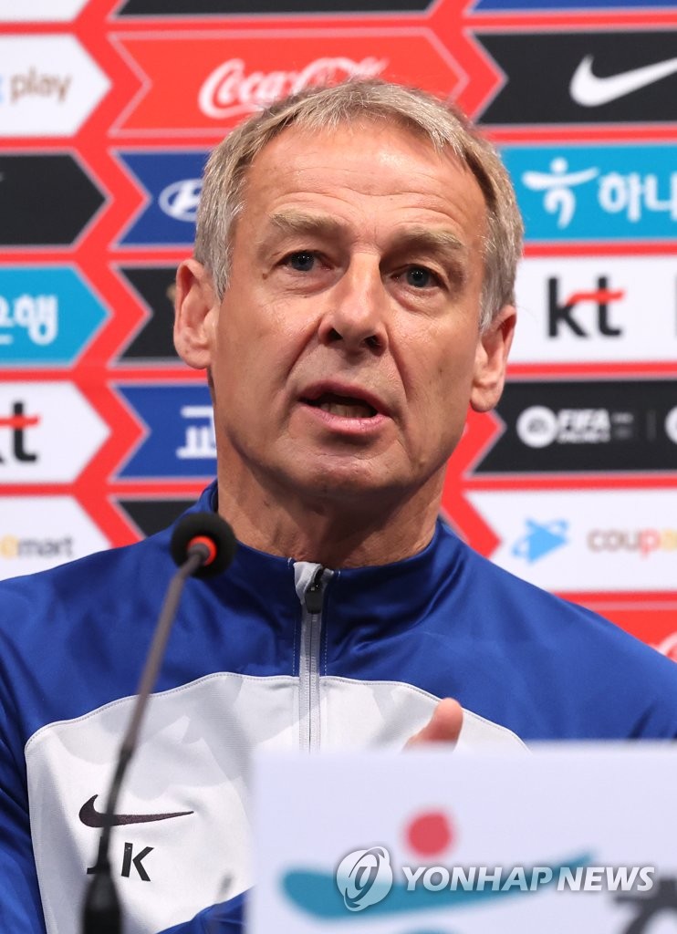 South Korea head coach Jurgen Klinsmann speaks at a press conference at the National Football Center in Paju, 30 kilometers northwest of Seoul, on March 27, 2023, the eve of a friendly match against Uruguay. (Yonhap)