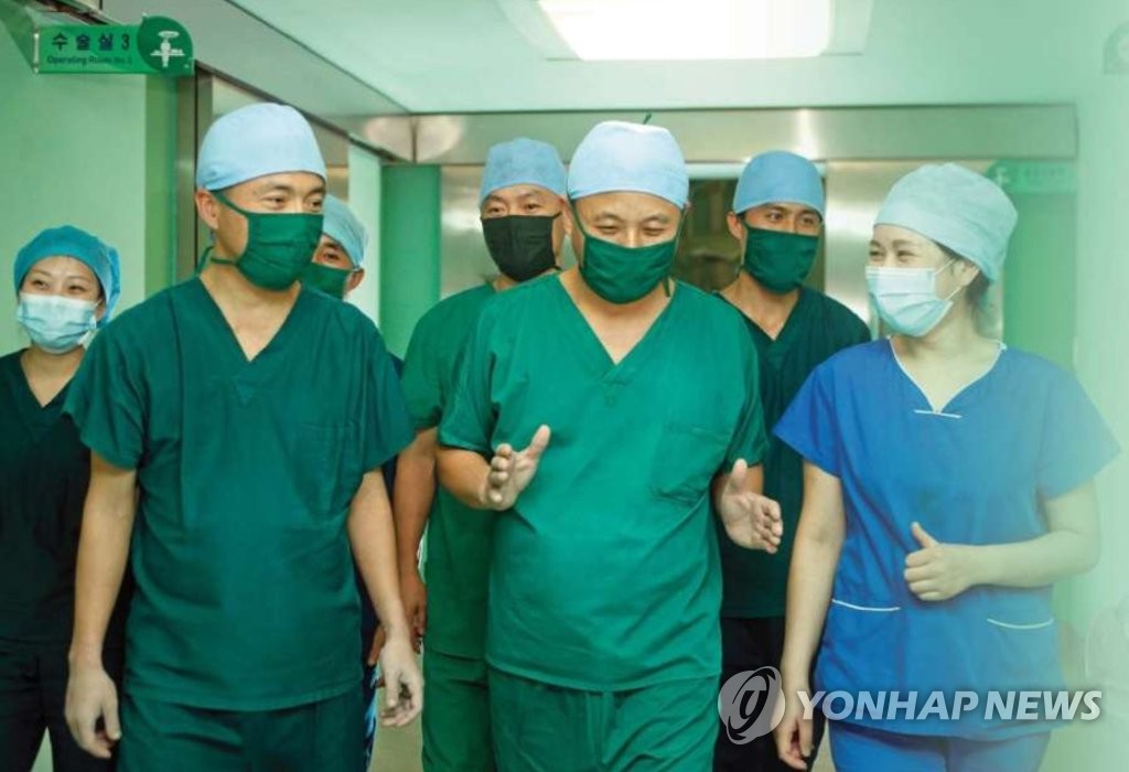 "북한도 '미용성형' 활발…단 '눈썹문신'은 안돼"