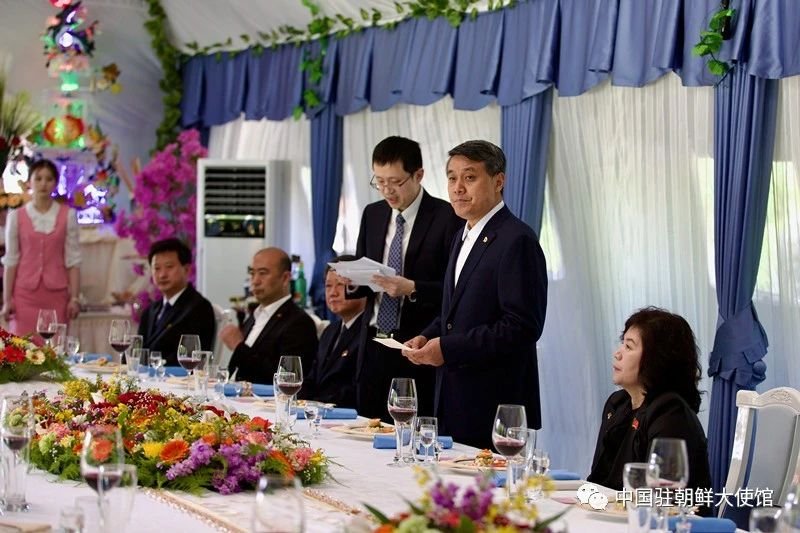 This photo, captured from the WeChat account of the Chinese Embassy in North Korea on May 9, 2023, shows Beijing's new ambassador to Pyongyang, Wang Yajun (2nd from R), speaking at a banquet following his meeting with North Korean Foreign Minister Choe Son-hui (R). (PHOTO NOT FOR SALE) (Yonhap)