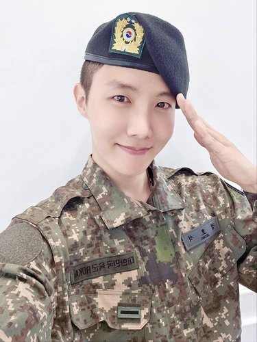 J-Hope de BTS es seleccionado como instructor militar auxiliar