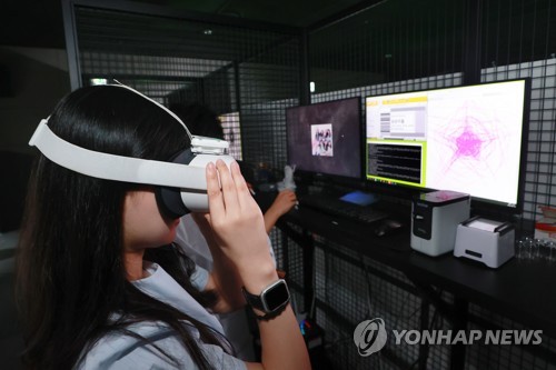 초대형 미디어아트에 체험형 전시까지…'극장의 변신' 계속