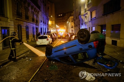외교부, 佛시위에 관광객 신변안전 당부…"파리 외곽 방문 자제"