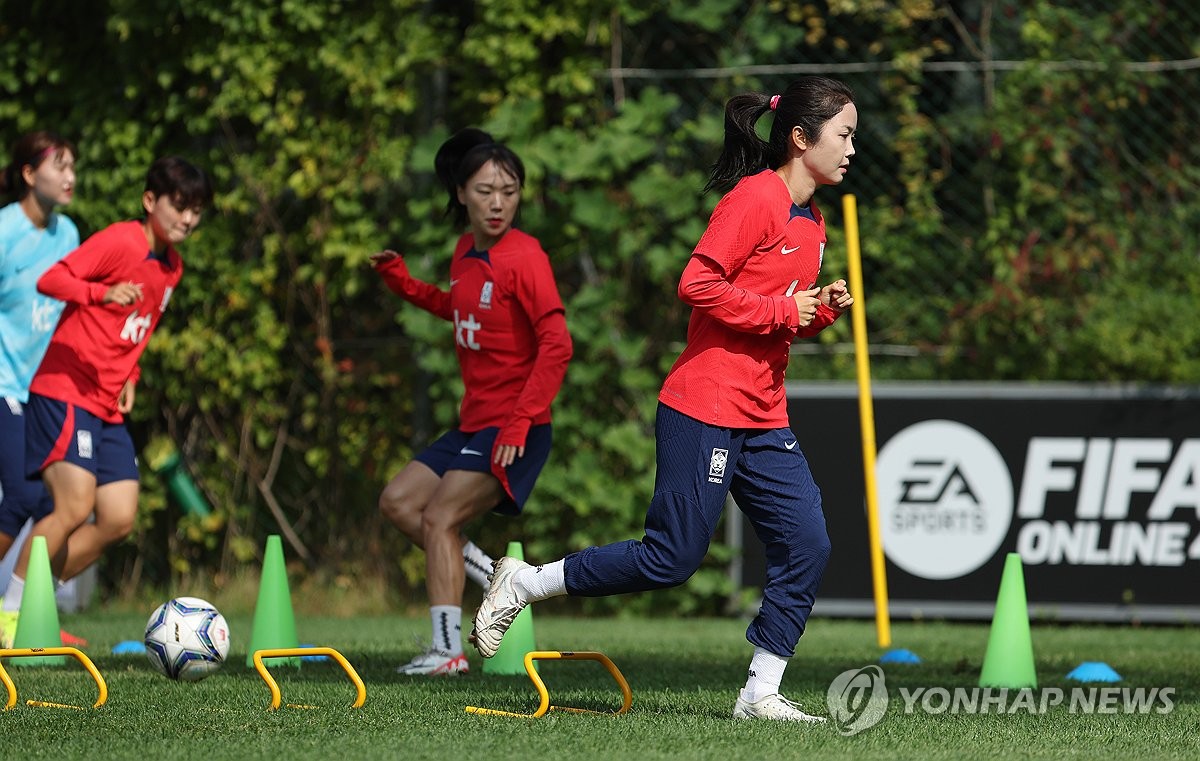 몸 푸는 이민아