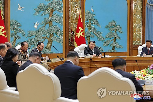  N. Korea holds politburo meeting to discuss Kim-Putin summit: KCNA