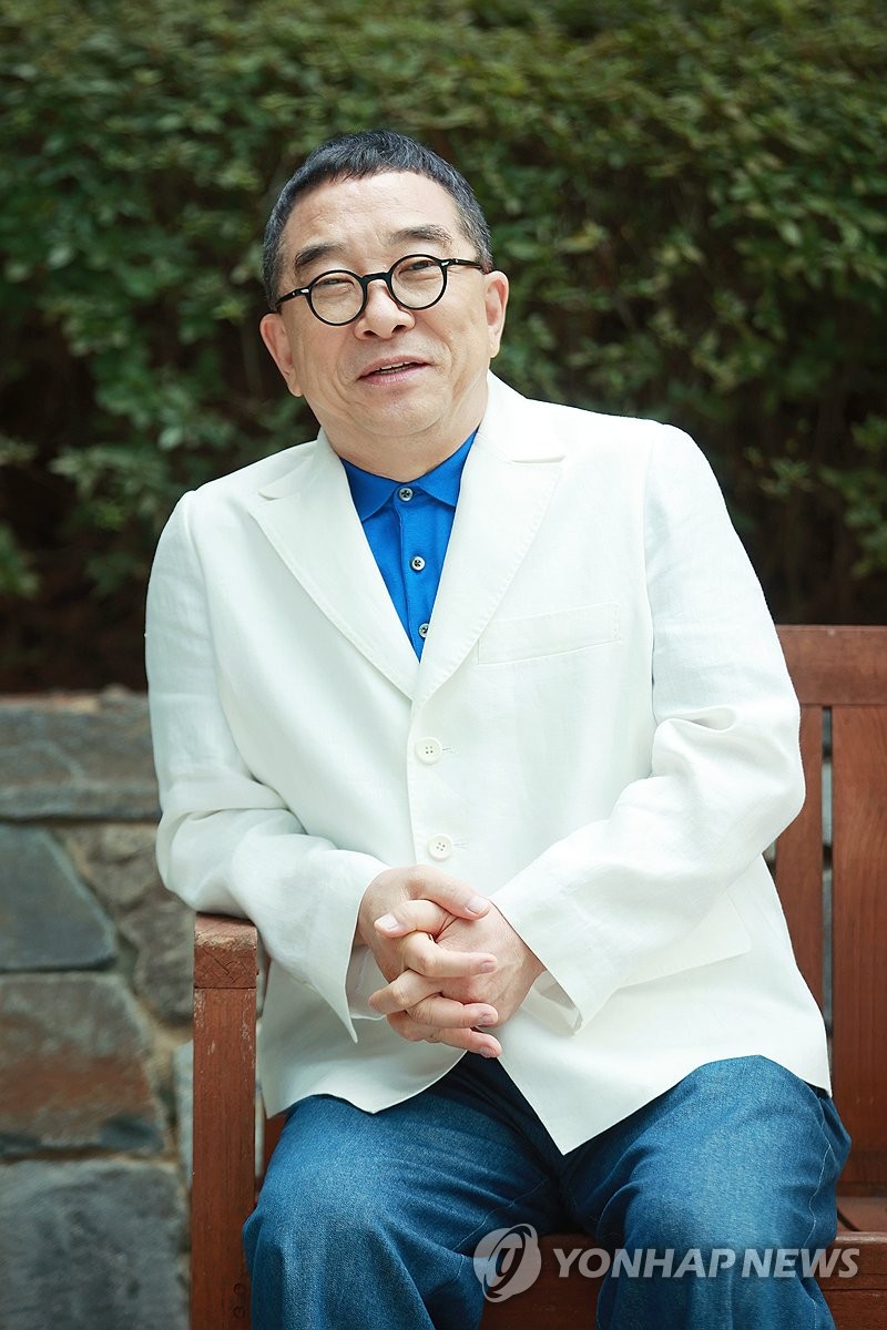 '작은 거인' 김수철, 지휘자 데뷔